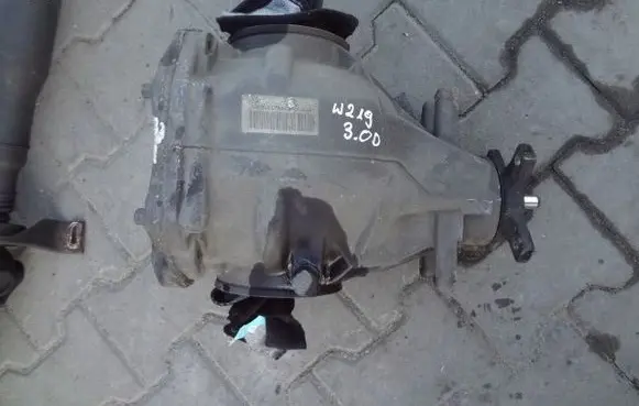 Mercedes-Benz CLS C219 Rear differential