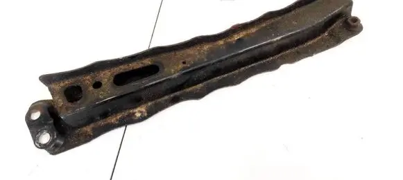 Toyota RAV 4 (XA30) Engine mounting bracket