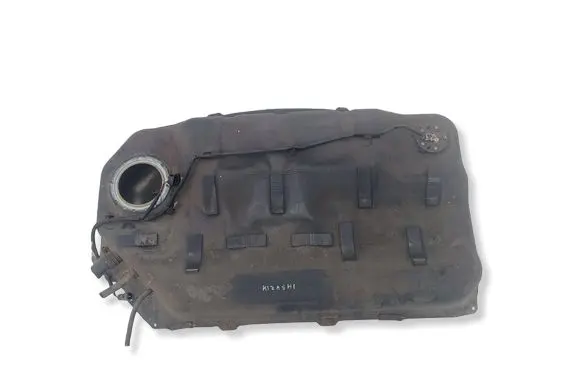 Suzuki Kizashi Fuel tank 