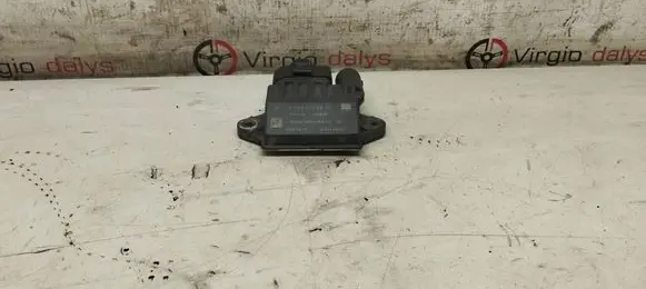 Mercedes-Benz ML W164 Glow plug pre-heat relay A6429005801 0522140210 14234046211