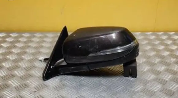 Hyundai Genesis Front door electric wing mirror E4034345
