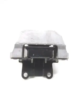 Mitsubishi Outlander Engine mount bracket