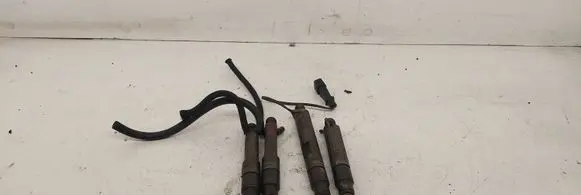 Volkswagen PASSAT B4 Fuel injectors set 028130201S