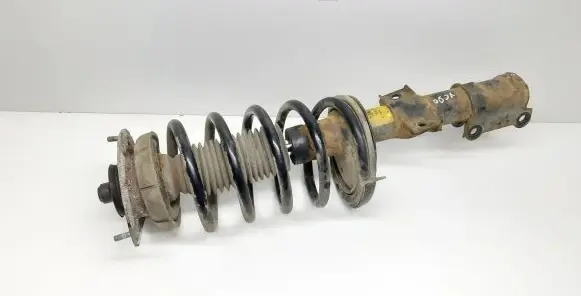 Volvo XC90 Front shock absorber with coil spring 31277877