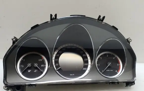 Mercedes-Benz C W204 Speedometer (instrument cluster) A2049005602 A2044400247 A2129020302