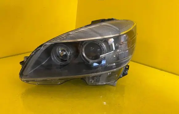 Mercedes-Benz C W204 Headlight/headlamp A2048207561