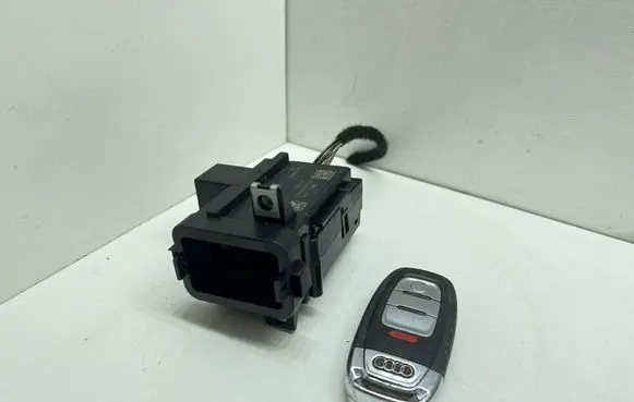 Audi A5 8T 8F Ignition lock 8K0909131D 3330430110