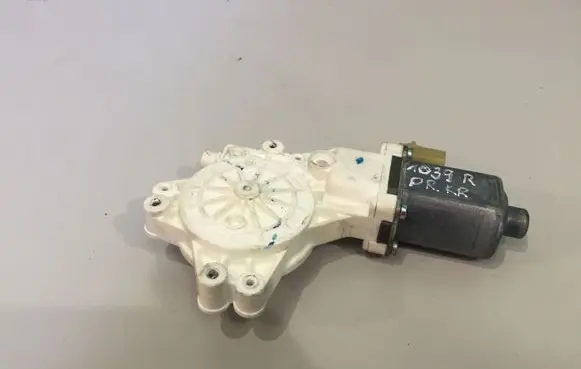 Jeep Patriot Front door window regulator motor 0130822276 128000671A