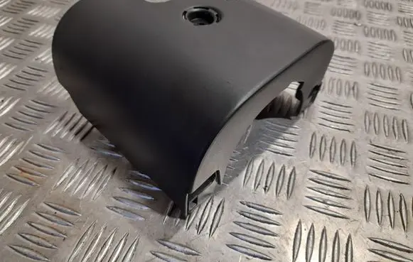 Steering wheel column trim