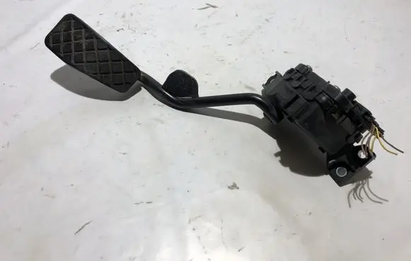 Audi A4 S4 B7 8E 8H Accelerator throttle pedal 8E2721523E