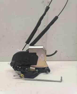 Subaru Forester SK Front door lock