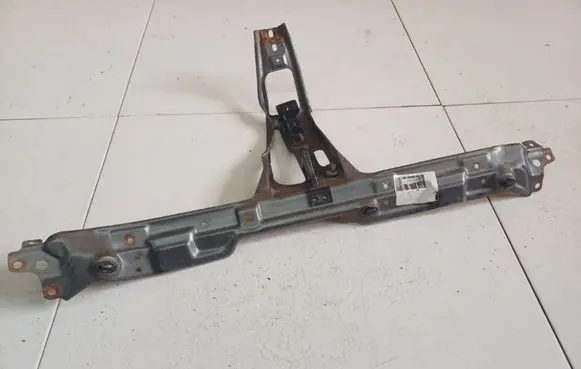Audi 80 90 S2 B4 Radiator support slam panel