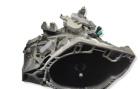 Nissan Juke I F15 Manual 6 speed gearbox 320100960R 32010BV80A S009765