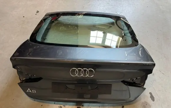 Audi A5 Truck tailgate 8W8827025