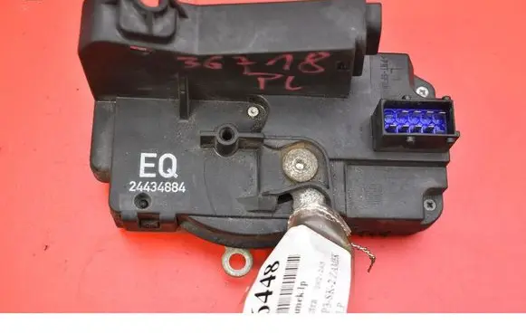 Opel Vectra C Front door lock 24434884EQ
