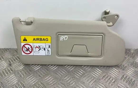 Mitsubishi Outlander Sun visor