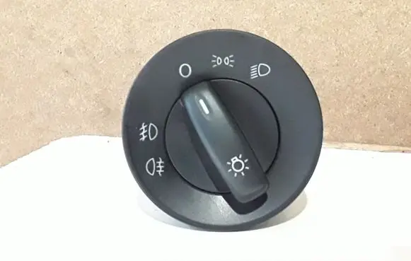 Skoda Octavia Mk2 (1Z) Light switch 1Z0941431K