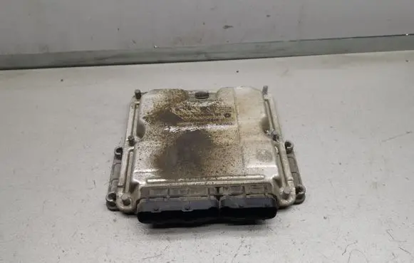 Chrysler PT Cruiser Engine control unit/module 0281011093 P05034034AB
