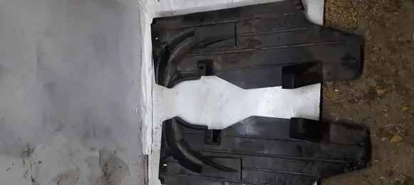 Volvo S40 Engine splash shield/under tray