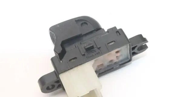 Nissan Pulsar Other switches/knobs/shifts