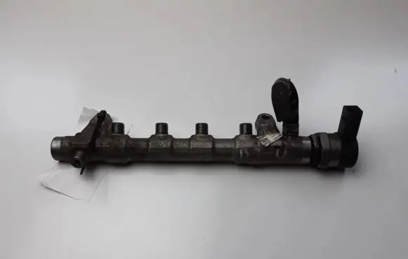 Volkswagen PASSAT CC Fuel main line pipe 03L089N