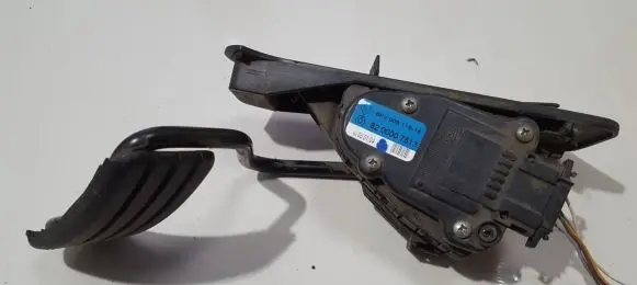 Renault Espace - Grand espace IV Accelerator throttle pedal 8200007513 6PV00811918