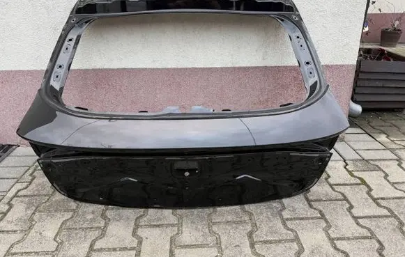 Seat Leon (5F) Truck tailgate 82A803583 82A203583