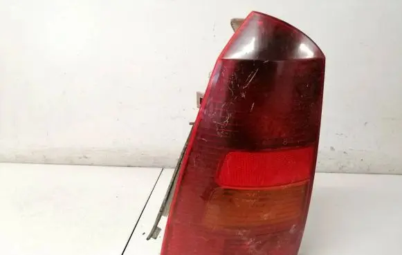 Ford Focus Rear/tail lights XS4X13N004ec