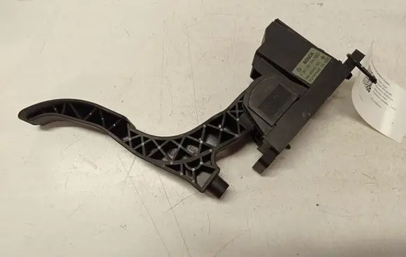Volkswagen Polo IV 9N3 Accelerator throttle pedal 0281002378 6Q1721503D