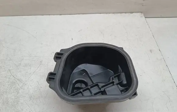 BMW 3 E90 E91 Headlight/headlamp dust cover 