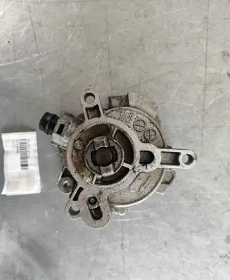 Volvo V60 Vacuum pump 31316688