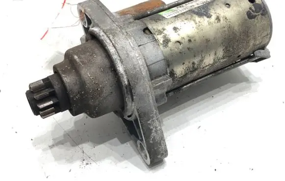 Volkswagen PASSAT CC Starter motor 0AM911023B