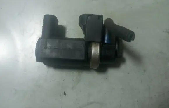 Audi A6 S6 C6 4F Turbo solenoid valve 059906628A