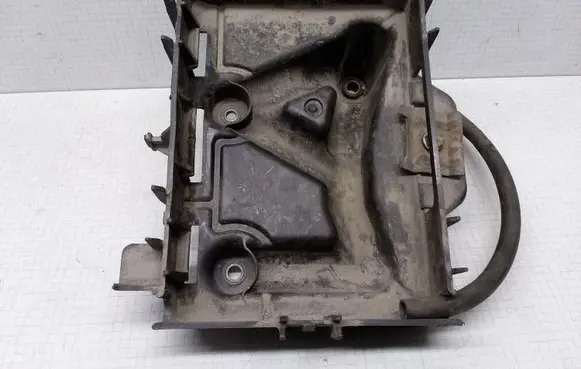 Volkswagen Polo Battery tray 