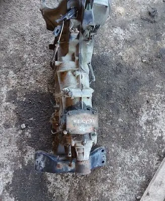 Manual 5 speed gearbox