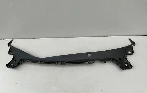 Tesla Model 3 Wiper trim 108167600G 108167600