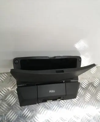 Hyundai i30 Glove box 847802R000