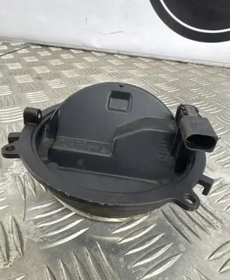 Volkswagen Golf V Tailgate opening switch 1K0827469