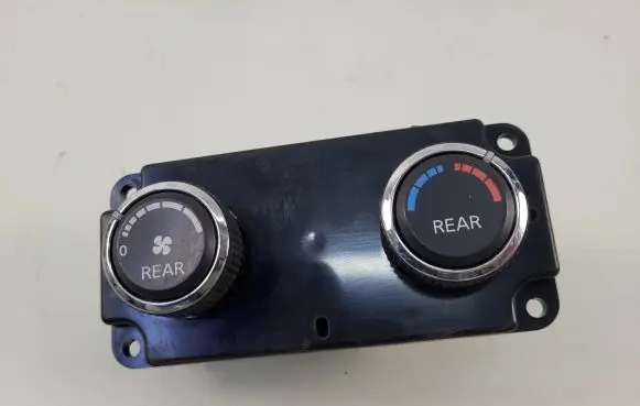 Nissan Pathfinder R51 Interior fan control switch 275015X01B
