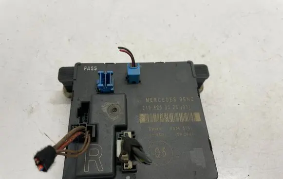 Mercedes-Benz CLS C219 Door control unit/module A2198200326