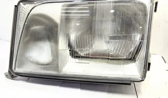 Mercedes-Benz E W124 Headlight/headlamp 0301073305