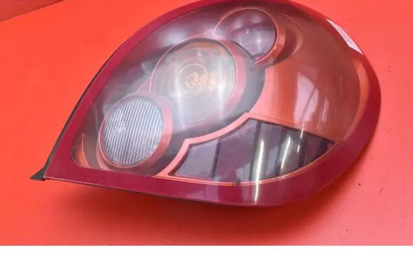 Nissan Almera Tino Rear/tail lights