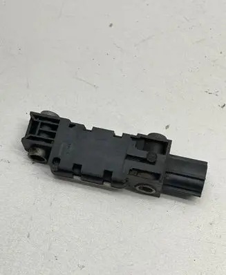 Audi A4 S4 B7 8E 8H Airbag deployment crash/impact sensor 8E0959651A 802482 100400