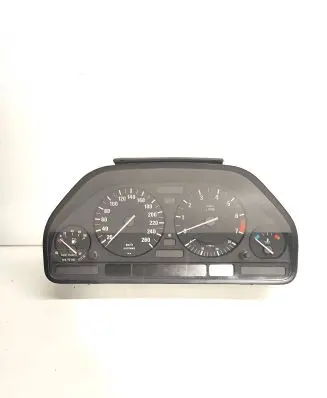 BMW 5 E34 Speedometer (instrument cluster) 8350524 8351830