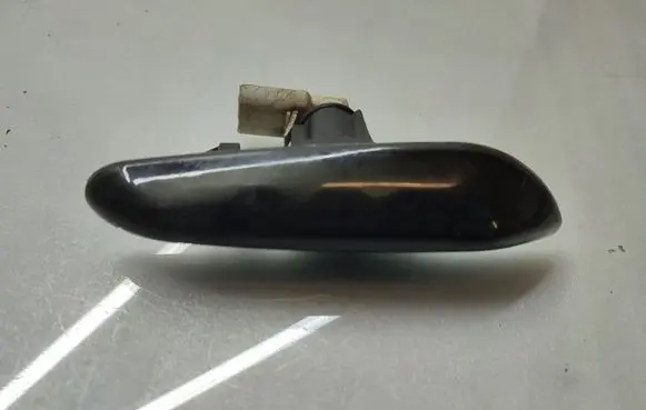 BMW 3 E90 E91 Front fender indicator light