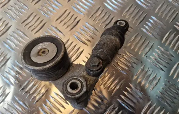 Audi A8 S8 D3 4E Generator/alternator belt tensioner 07D145277C