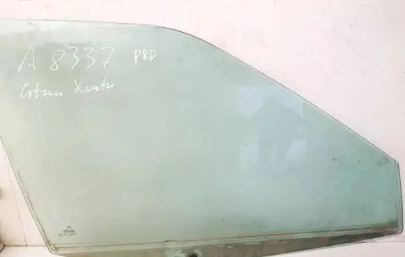Citroen Xantia Front door window glass four-door 