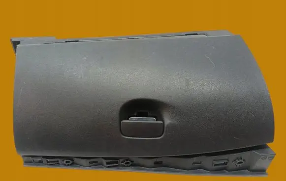 Renault Megane III Glove box