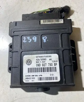 Volkswagen Touareg I Gearbox control unit/module 09D927750BP