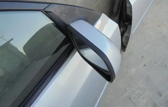 Mazda 3 Front door electric wing mirror